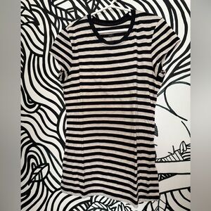 GAP Black and White Striped T-Shirt women XS